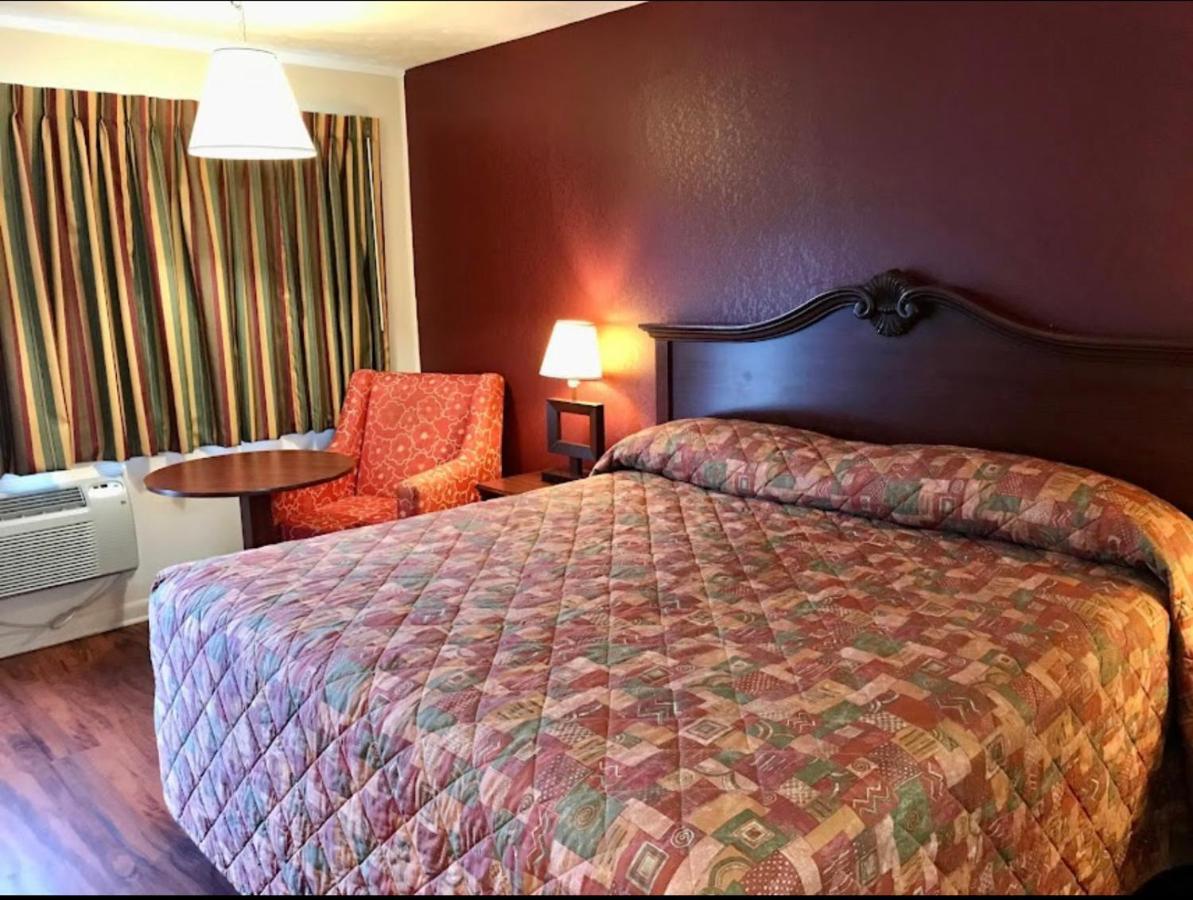 American Inn Stevenson מראה חיצוני תמונה