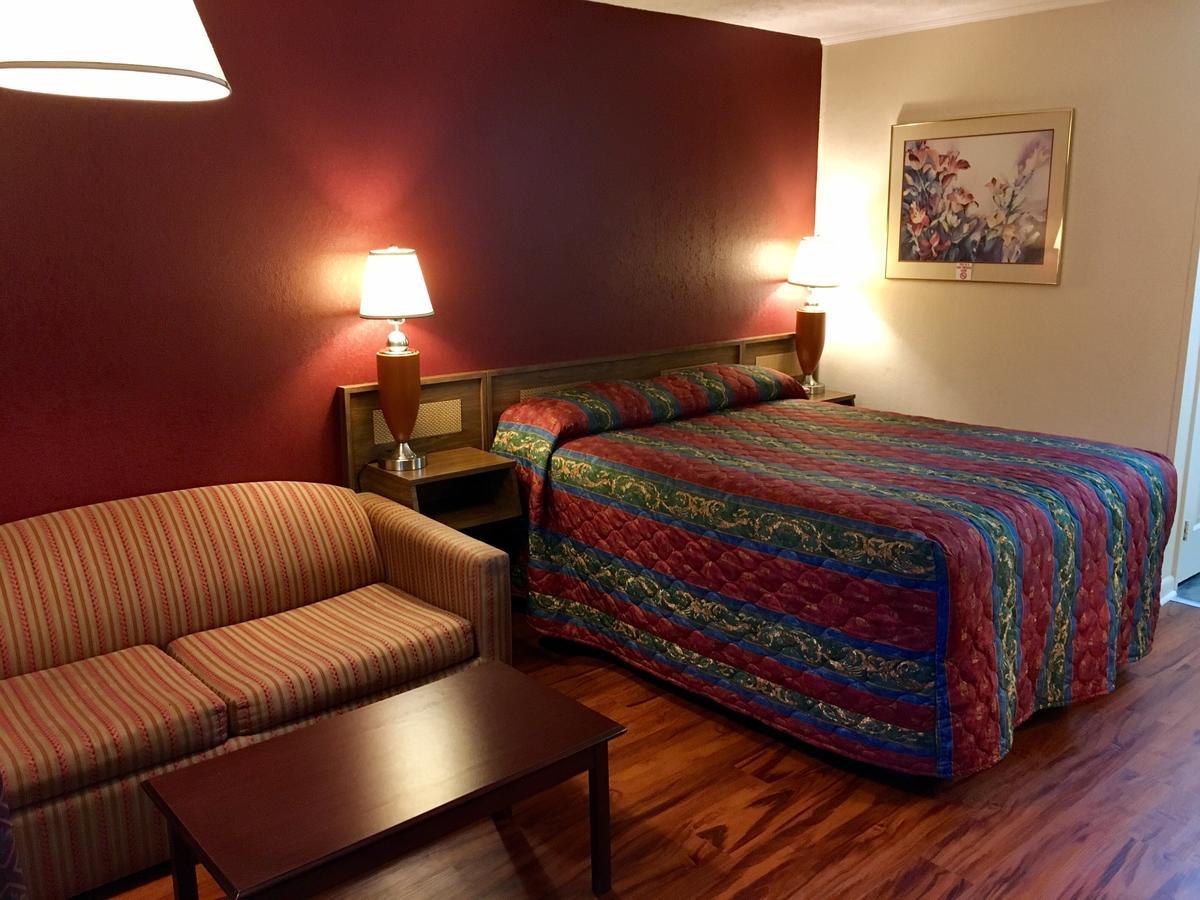 American Inn Stevenson מראה חיצוני תמונה