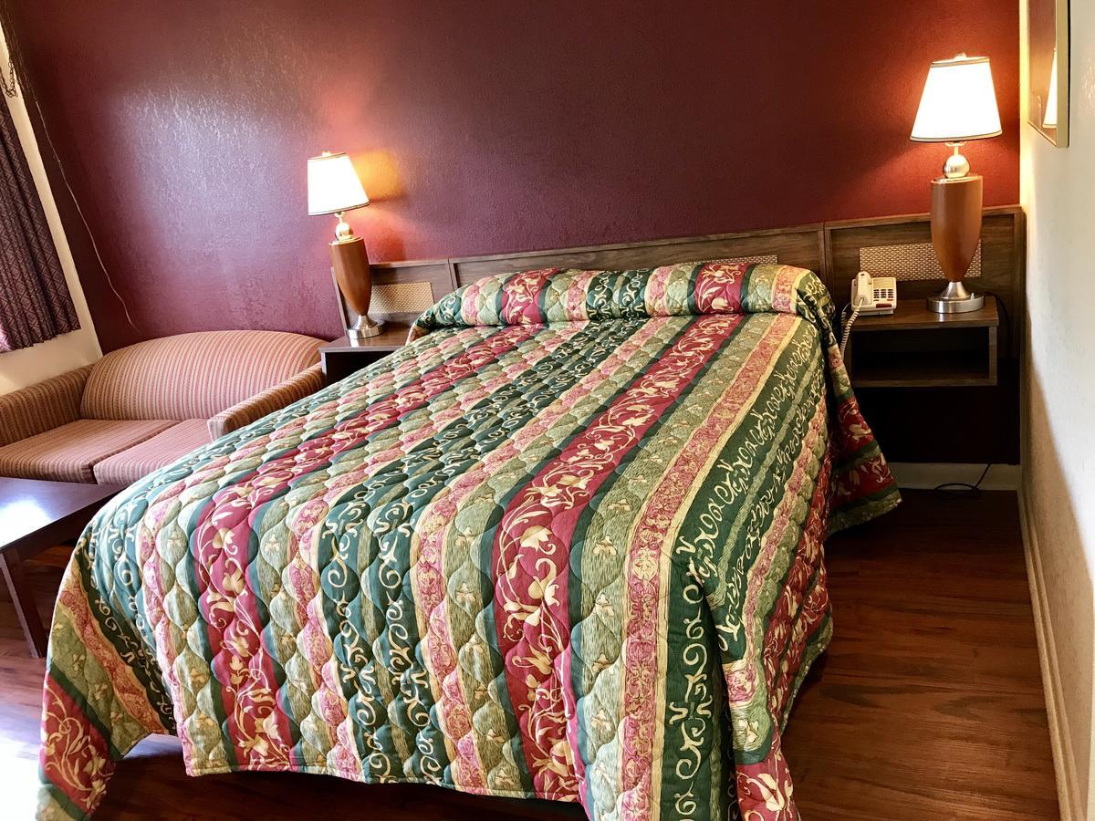 American Inn Stevenson מראה חיצוני תמונה