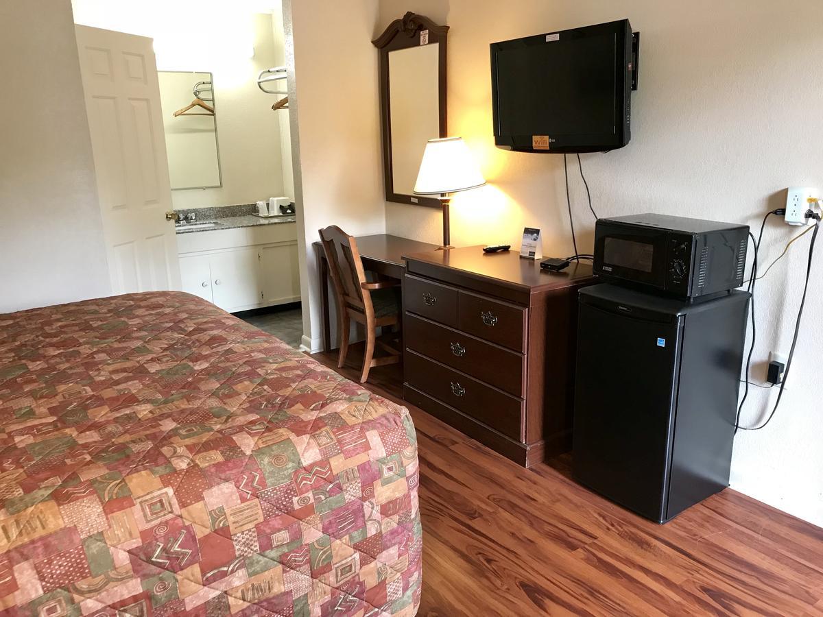 American Inn Stevenson מראה חיצוני תמונה