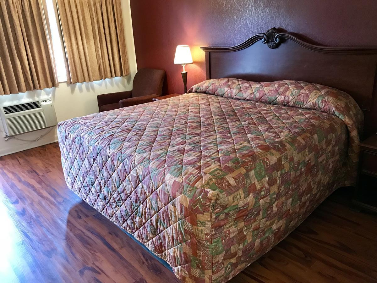 American Inn Stevenson מראה חיצוני תמונה